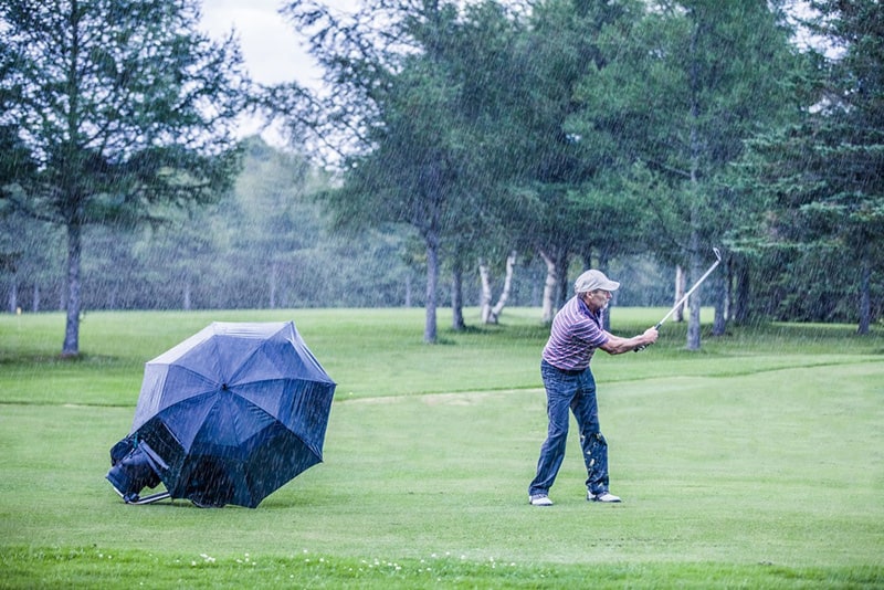 Swinging-in-the-rain-can-be-hard-if-you-dont-hit-firmly